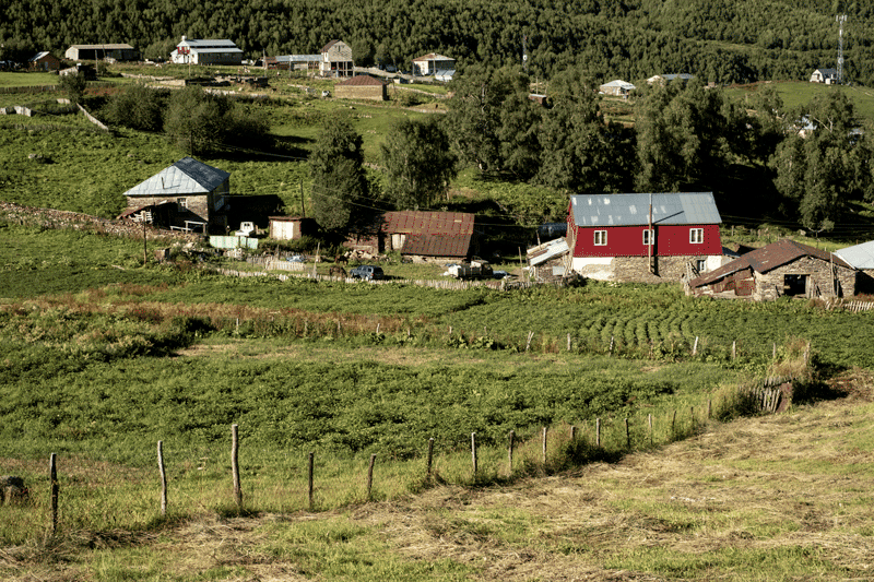 Wohn- und Stallgebäude in Ushguli | Svaneti | Kartoffelanbau | Stefan Applis