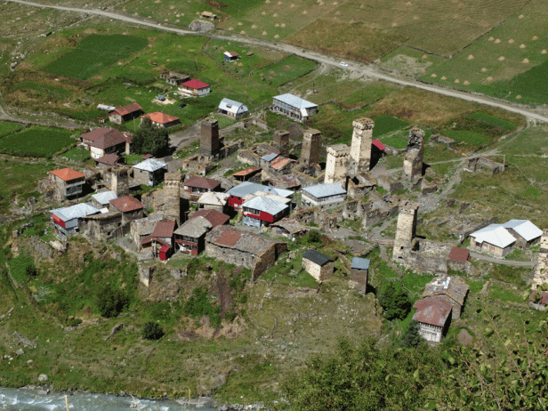 Luftbild des Ortsteils Murqmeli in Ushguli | Svaneti | Stefan Applis